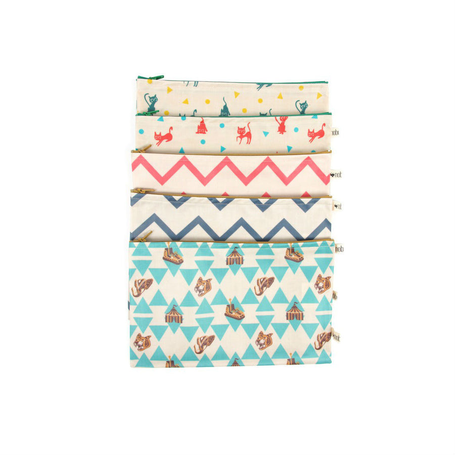 nobodinoz-pencil-case-roma-mustard-stars-02