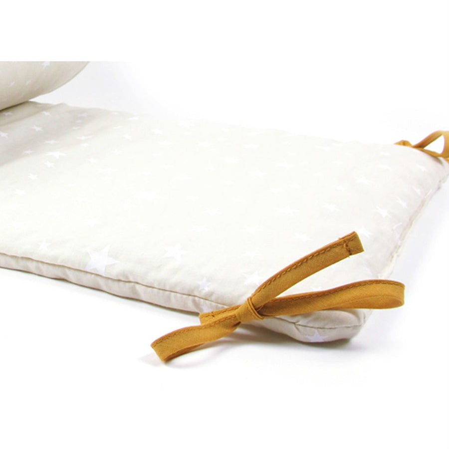 nobodinoz-cot-bumper-sand-white-stars-02