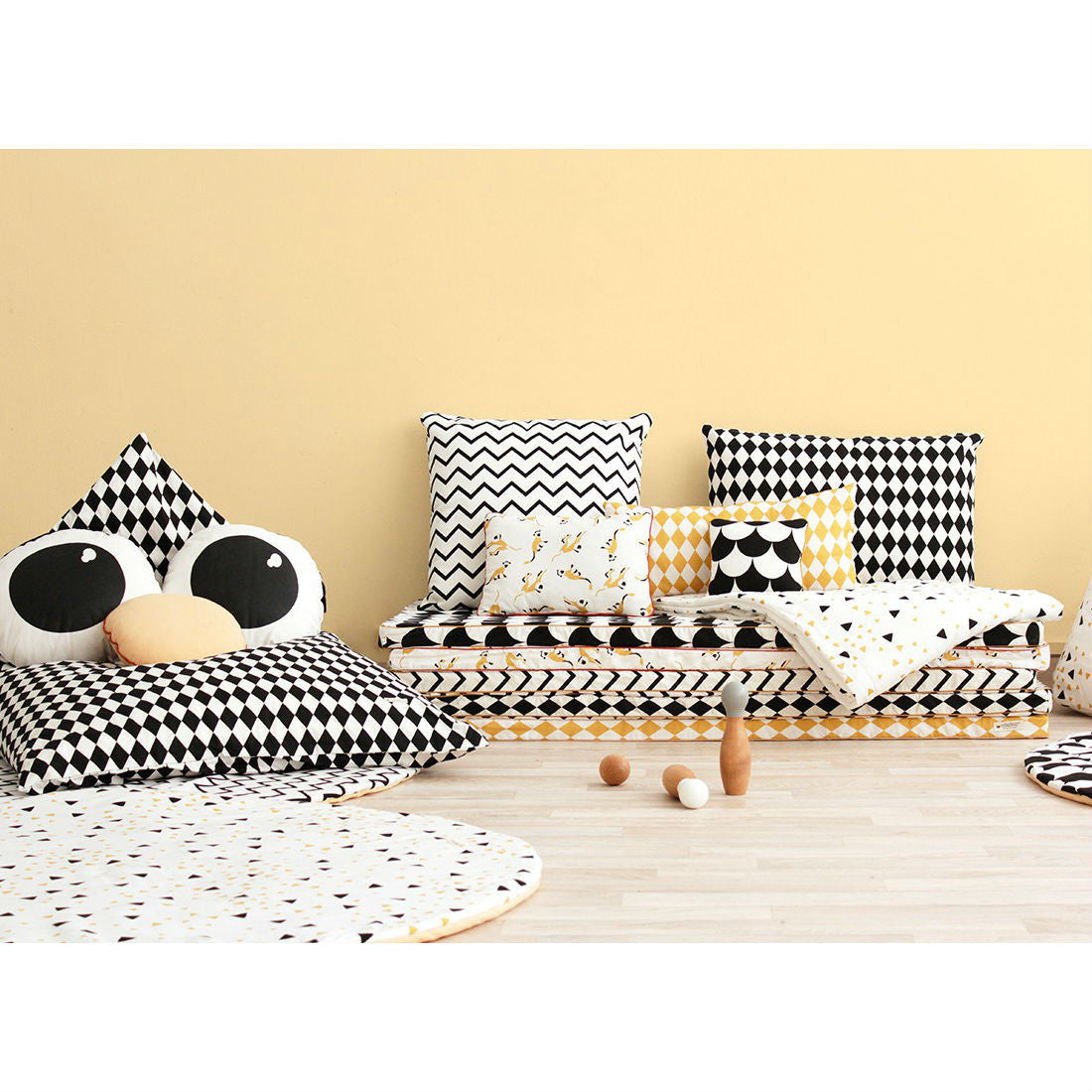 nobodinoz-mattress-zigzag-black-04