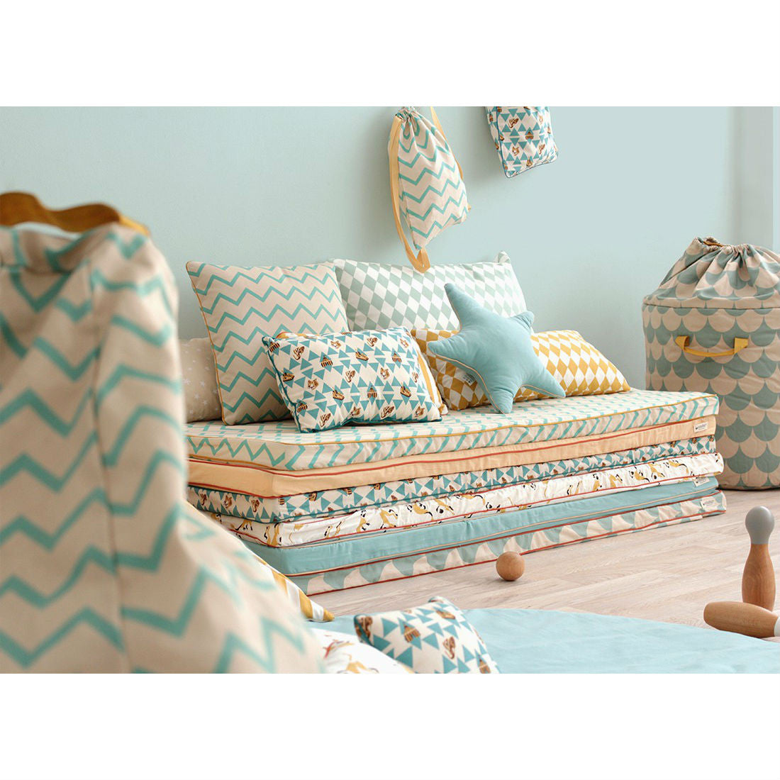 nobodinoz-cushion-averell-circus-05