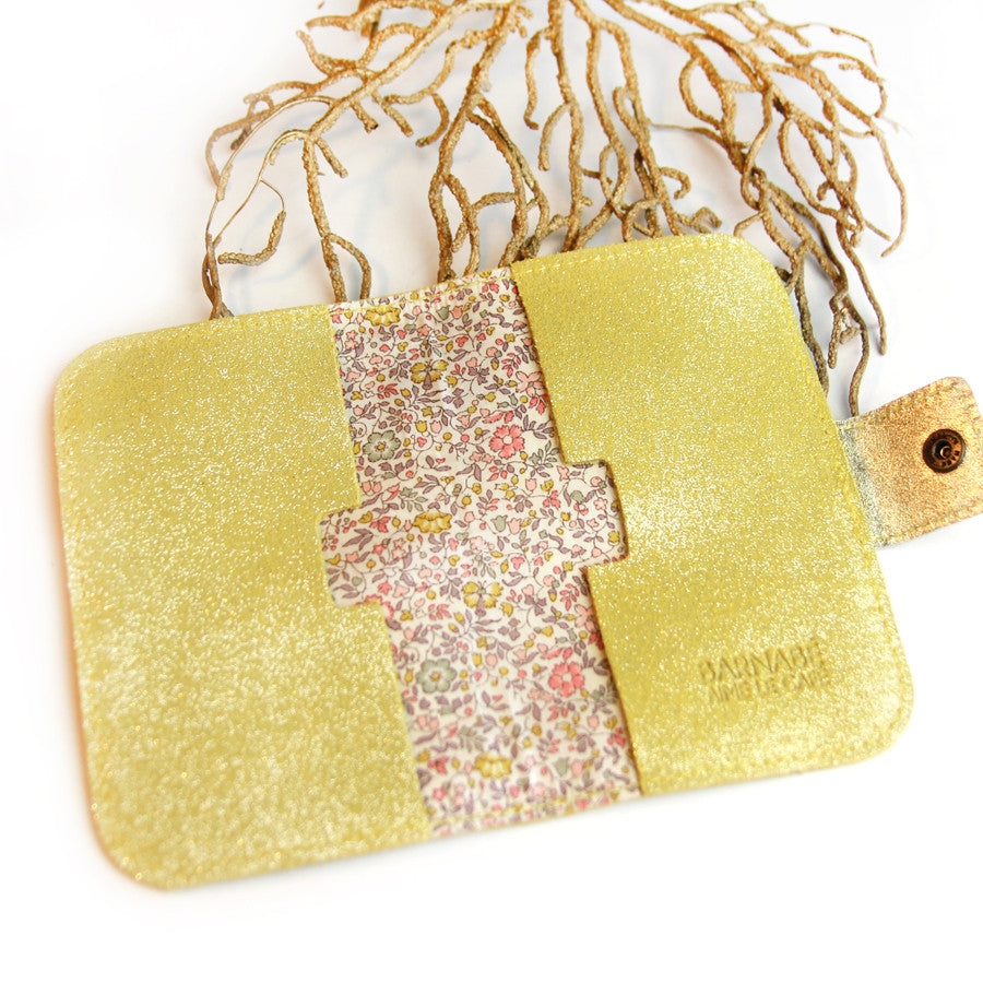 barnabe-aime-le-cafe-mustard-leather-cardholder-accessory-bag-barn-pcart-must