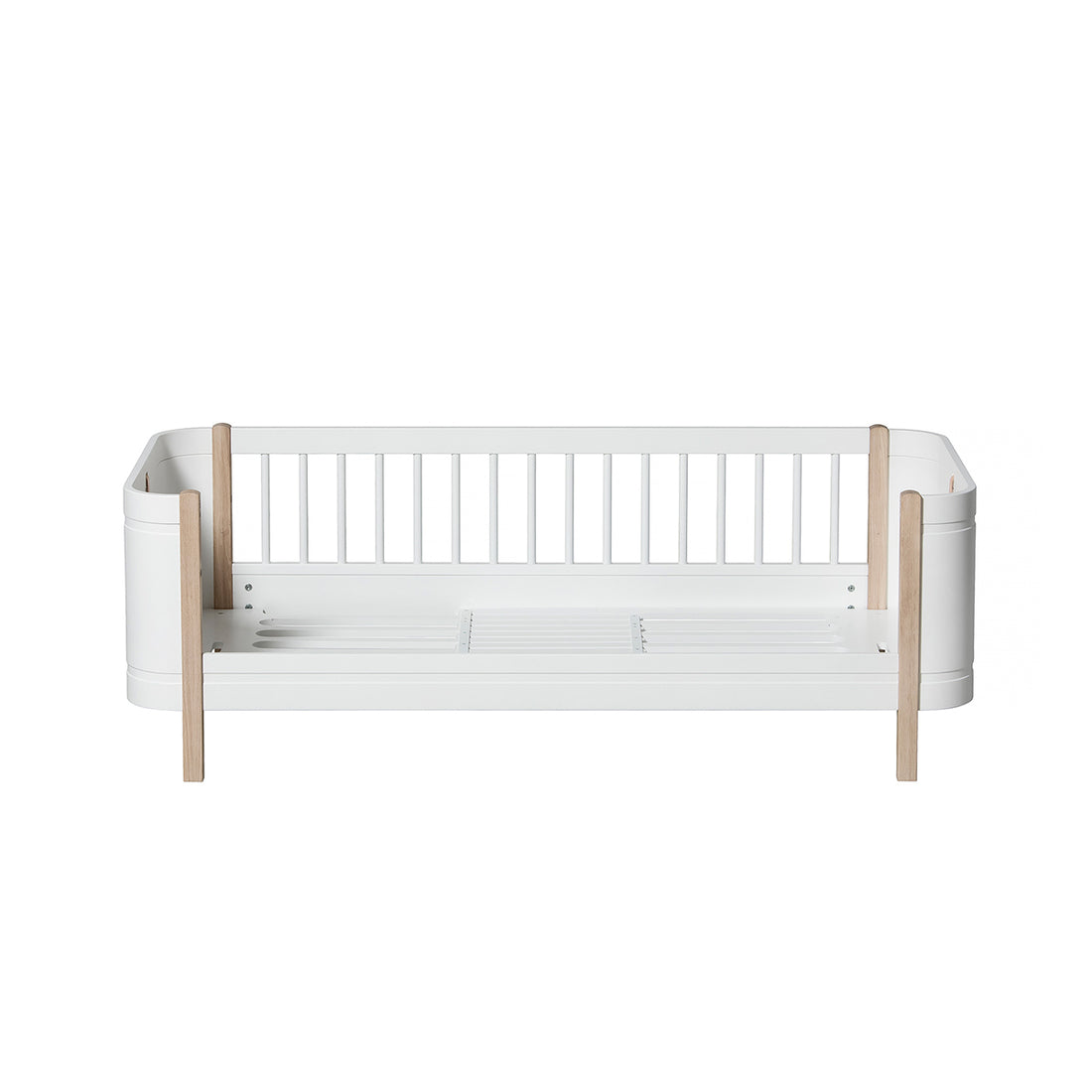 Oliver Furniture Wood Mini+ Junior Bed White/Oak Petit Bazaar