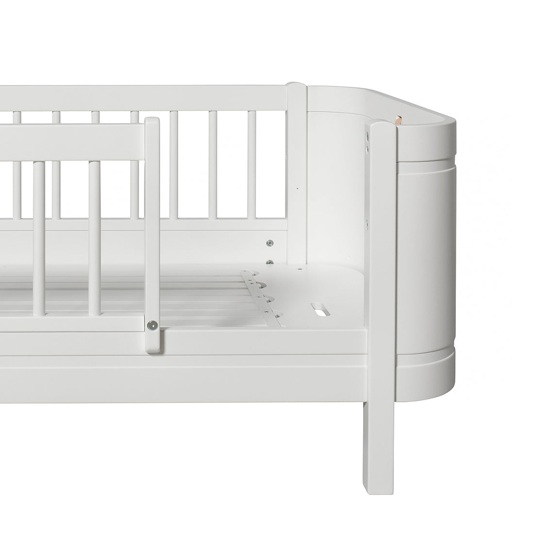 Oliver Furniture Wood Mini+ Junior Bed White