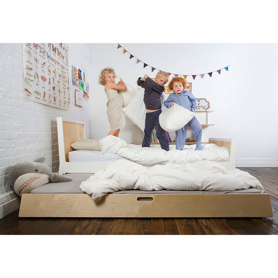 Oeuf Sparrow Twin Bed White Birch