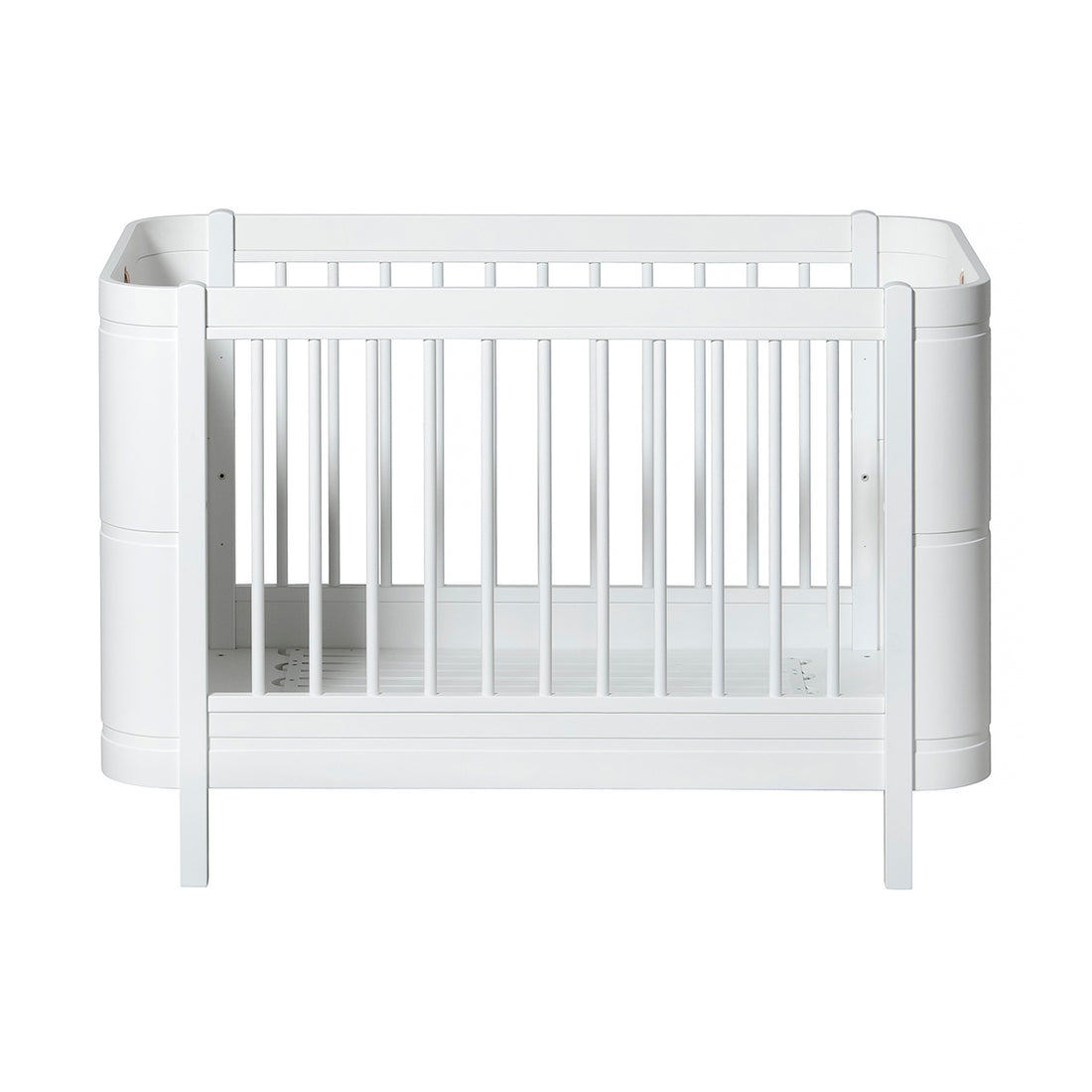 Oliver Furniture Wood Mini+ Cot Bed (With Junior Conversion Kit) - White