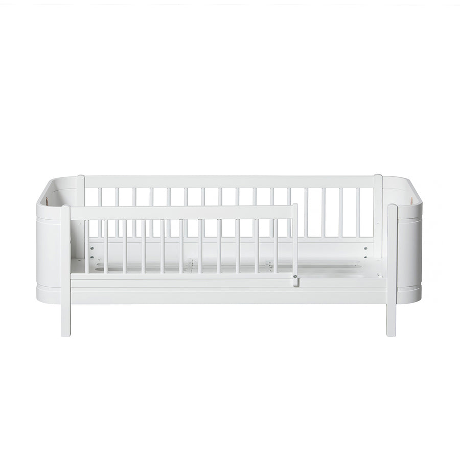 Oliver Furniture Wood Mini+ Cot Bed (With Junior Conversion Kit) - White
