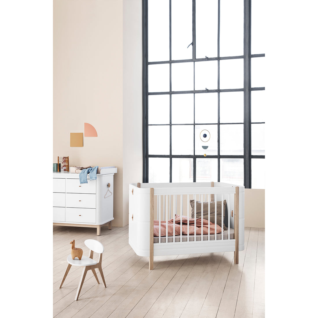 Oliver Furniture Wood Mini+ Cot Bed (With Junior Conversion Kit) - White/Oak