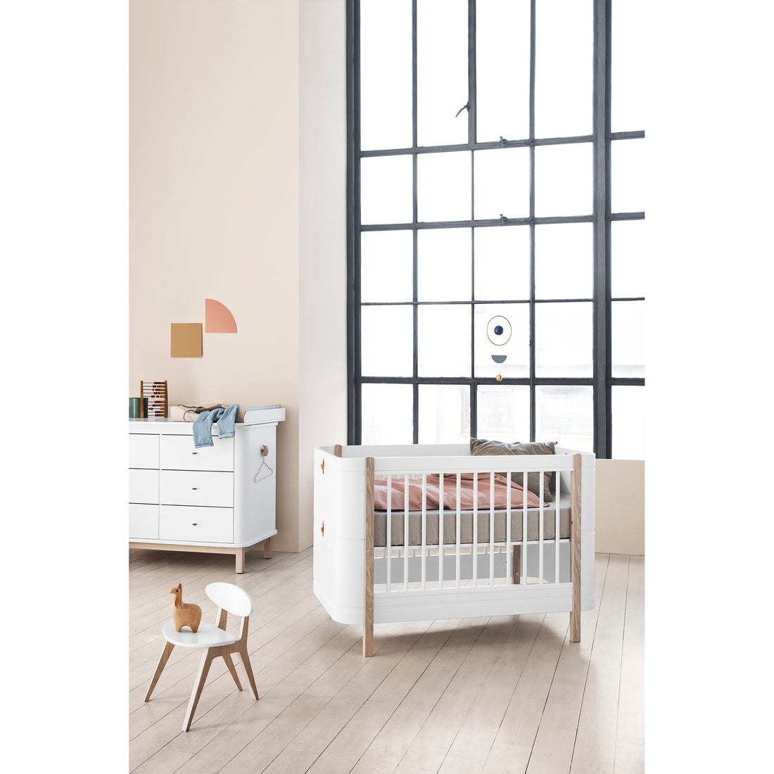 Oliver Furniture Wood Mini+ Cot Bed (With Junior Conversion Kit) - White/Oak