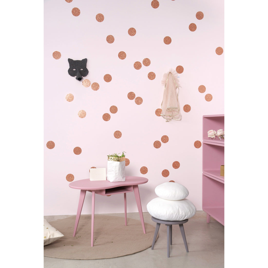 Laurette Tabouret Haricot Stool Bubble Gum (Pre-Order; Est. Delivery in 3-4 Months)