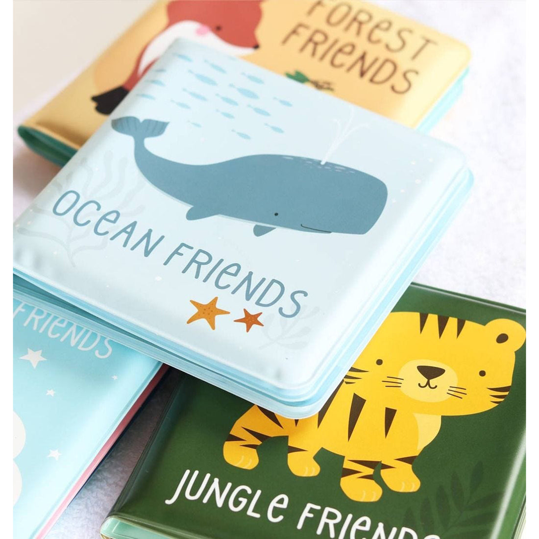 a-little-lovely-company-bath-book-ocean-friends- (7)