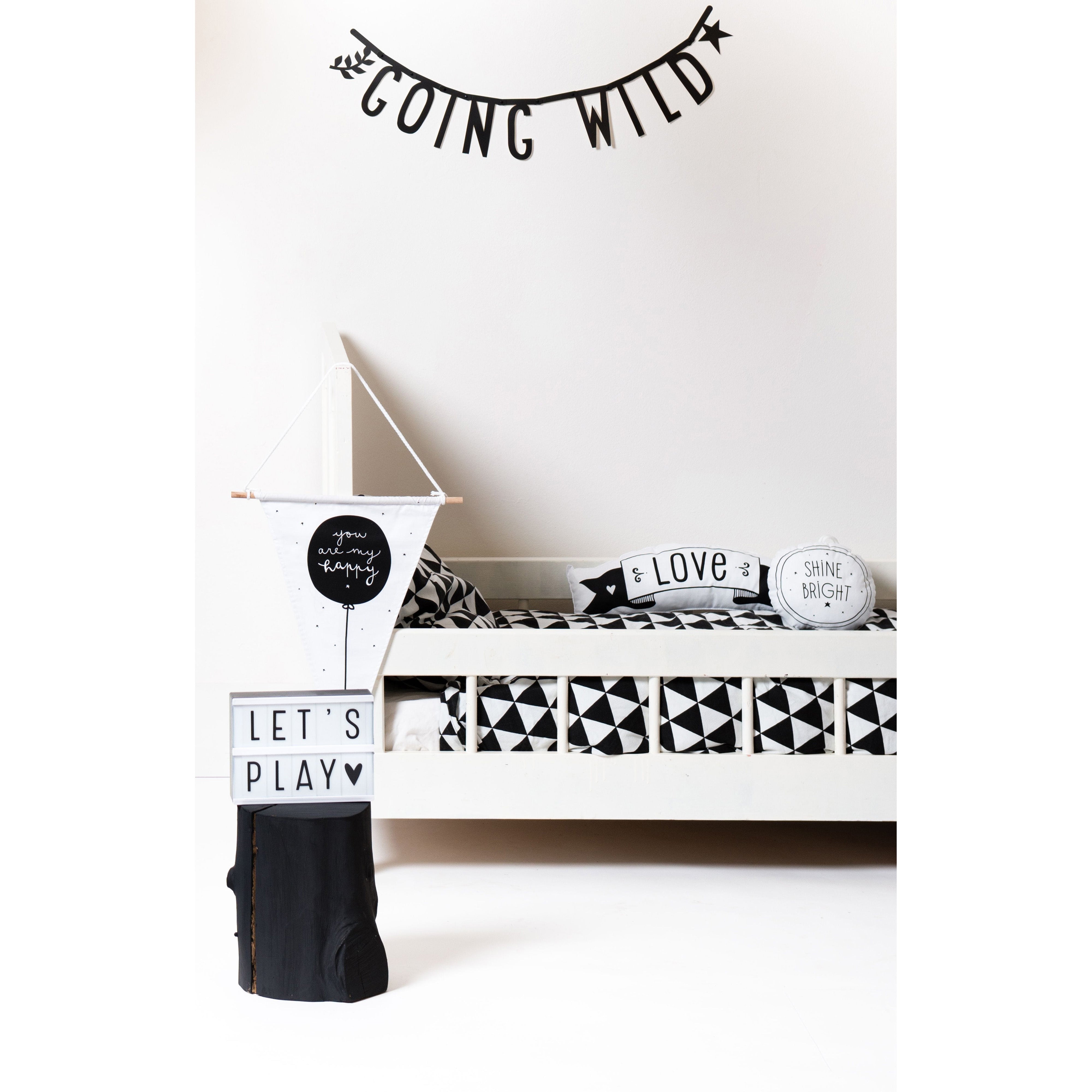 a-little-lovely-company-letter-banner-black- (6)