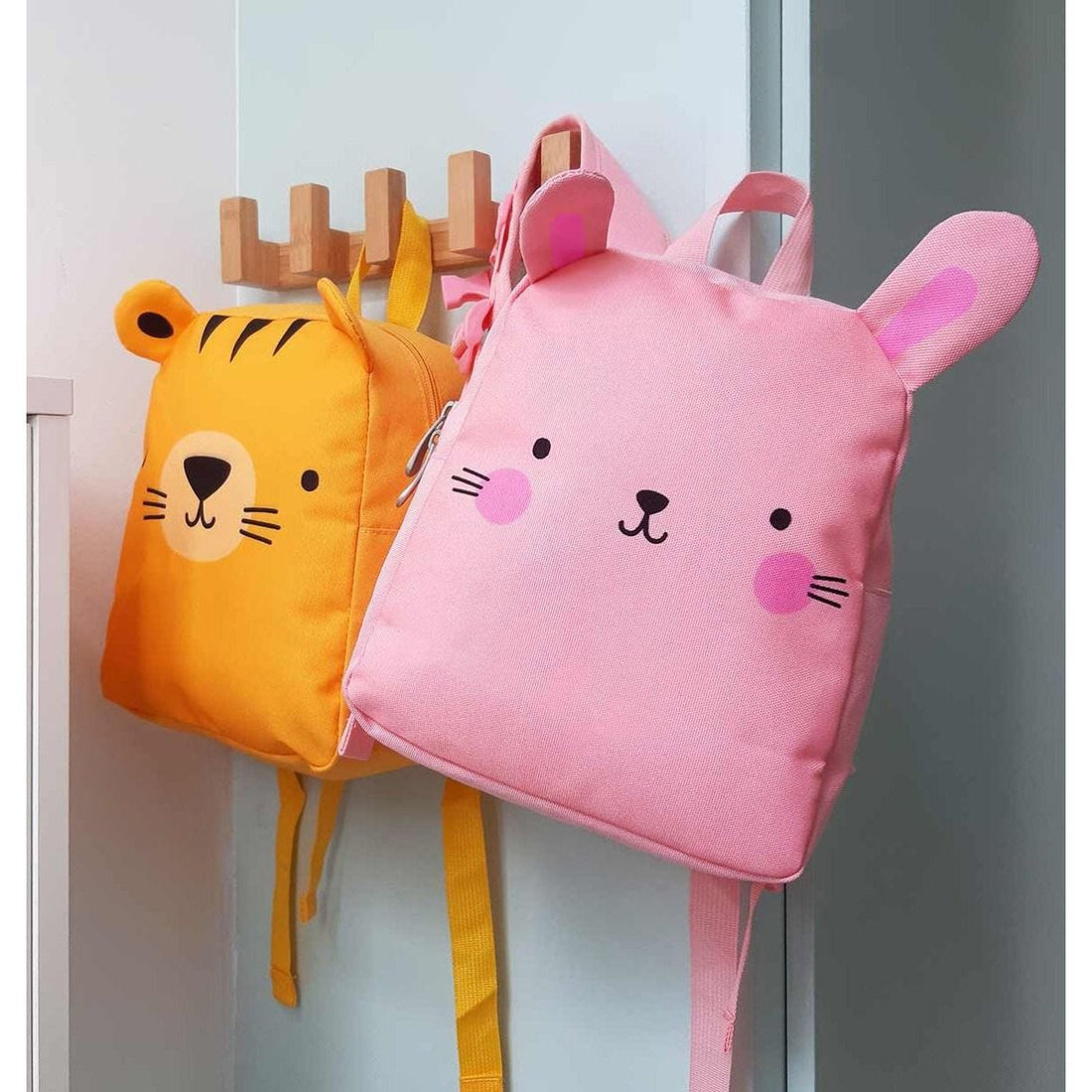 a-little-lovely-company-little-backpack-bunny- (7)