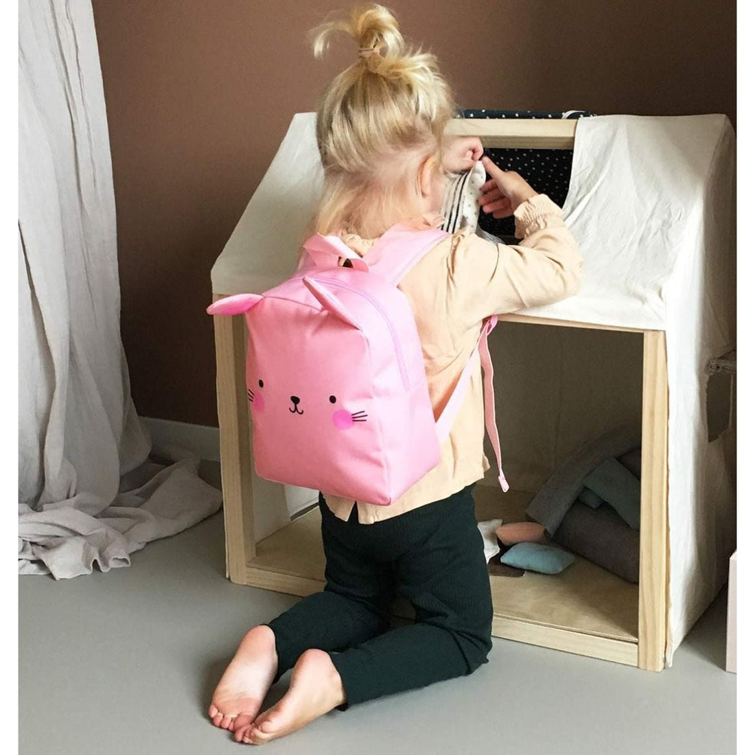 a-little-lovely-company-little-backpack-bunny- (5)