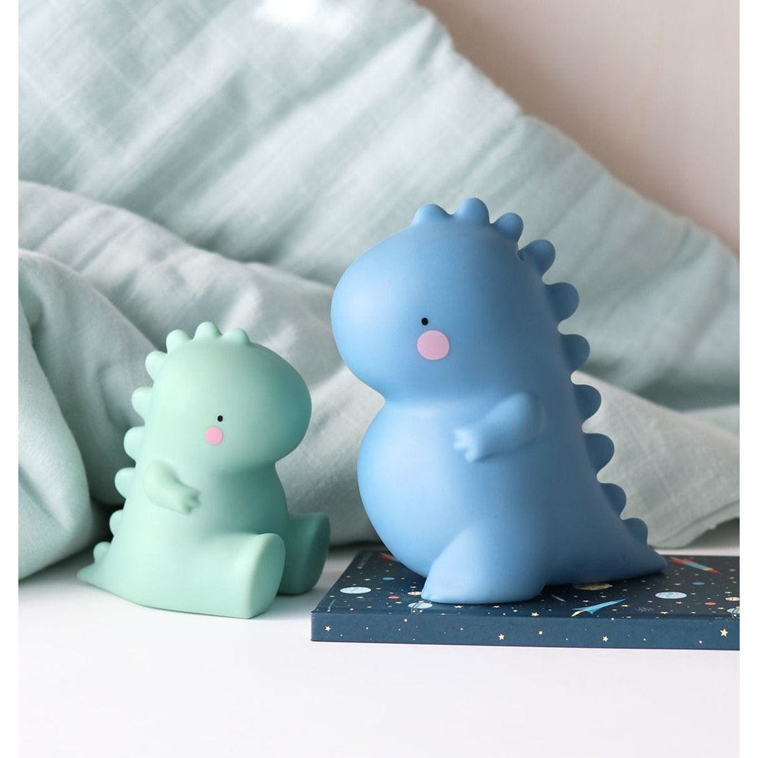 a-little-lovely-company-money-box-t-rex- (5)