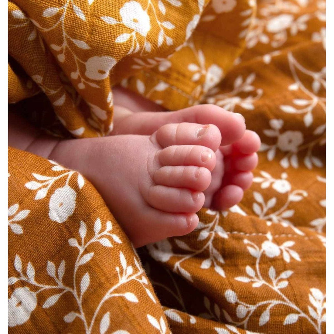    a-little-lovely-company-muslin-cloth-set-of-2-blossom-caramel-baby-nursery-allc-mublca06-00009