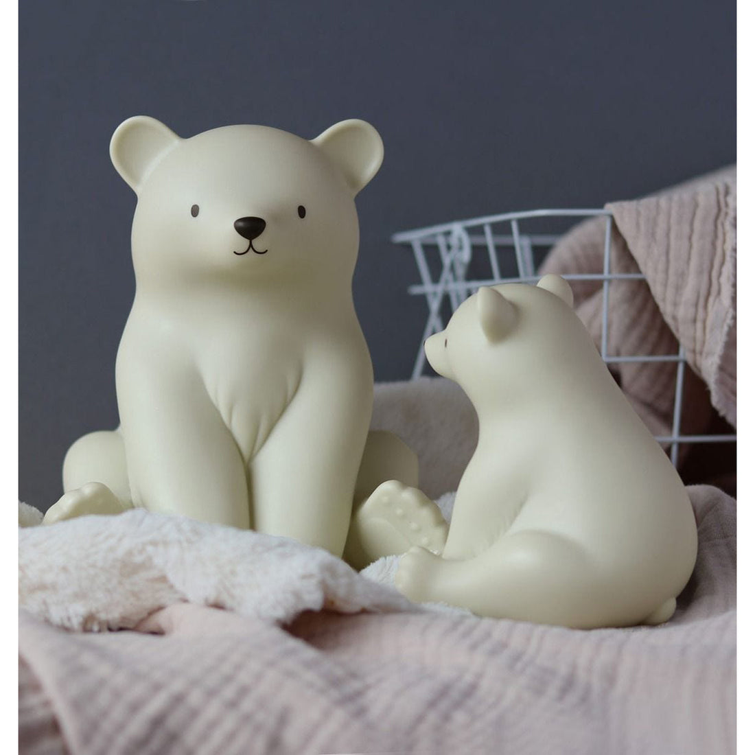 a-little-lovely-company-night-light-polar-bear-allc-nlpbwh02- (7)