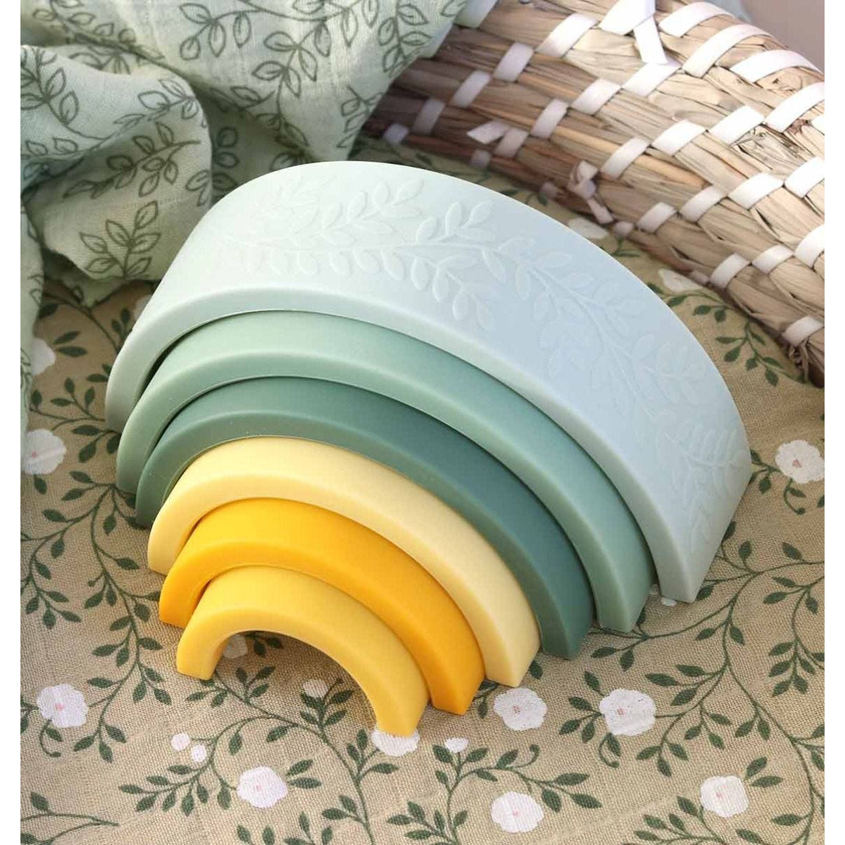 a-little-lovely-company-rainbow-stacking-toy-sage-allc-sistsa02- (7)