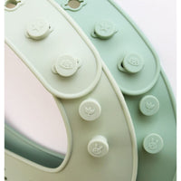 a-little-lovely-company-silicone-bibs-set-of-2-forest-friends-allc-sbffmi04- (3)