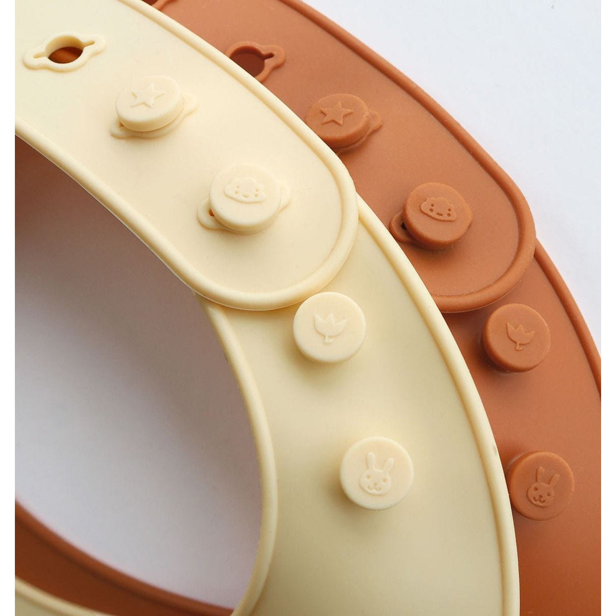 a-little-lovely-company-silicone-bibs-set-of-2-rainbows-allc-sbrapi01- (3)