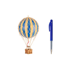 authentic-models-floating-the-skies-blue-hot-air-balloon-hanging-decor-13cm-aumd-ap160d- (5)
