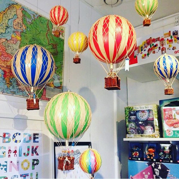 authentic-models-travels-light-mint-hot-air-balloon-hanging-decor-30cm-aumd-ap161m- (8)