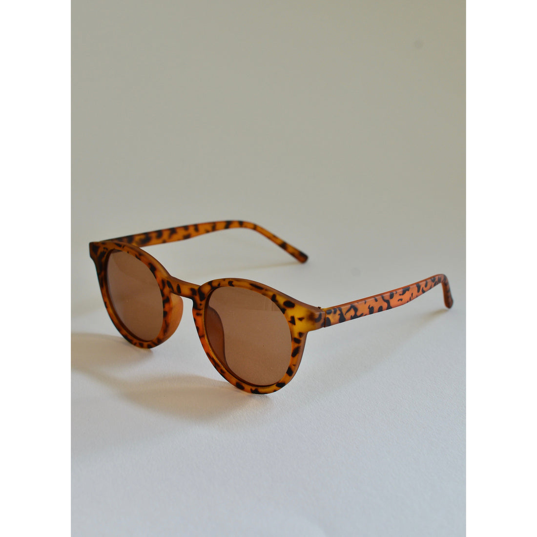 babymocs-adult-sunnies-new-classic-shape-leo-bmoc-0768253223118-leo-