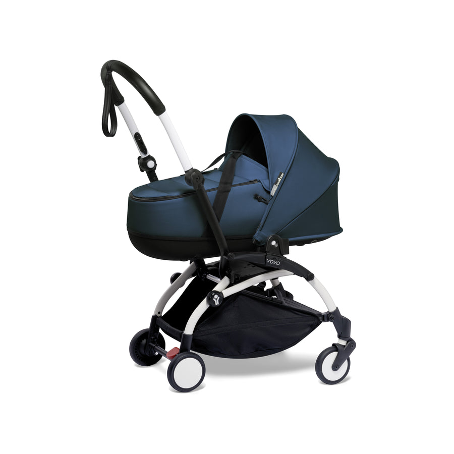 babyzen-yoyo²-bassinet-6+-baby-stroller-complete-set-white-frame-with-navy-blue-bassinet-&-air-france-blue-6+-color-pack- (1)