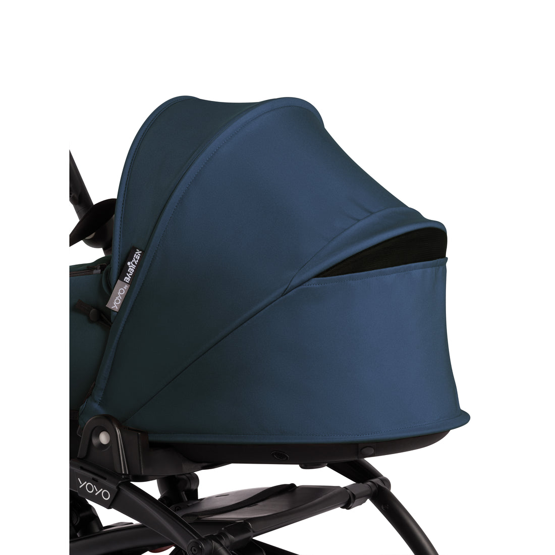 babyzen-yoyo²-bassinet-6+-baby-stroller-complete-set-white-frame-with-navy-blue-bassinet-&-air-france-blue-6+-color-pack- (5)