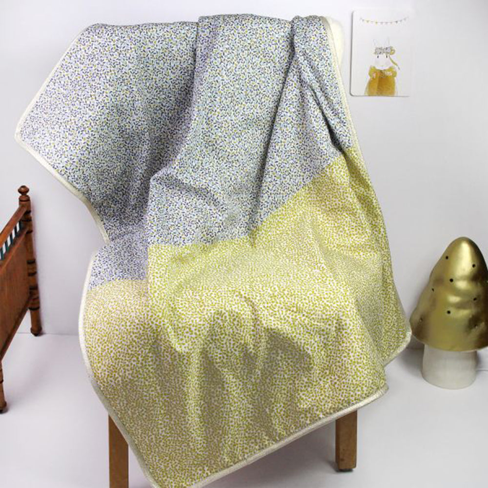 barnabe-aime-le-café-baby-blanket-cesar- (1)
