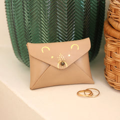 barnabe-aime-le-café-bear-purse-moka-01