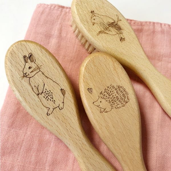 Barnabé aime le café Hair Brush Lapin