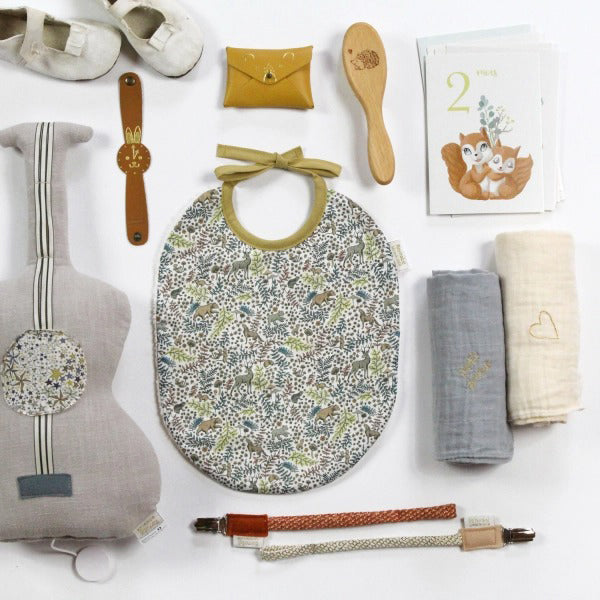 barnabe-aime-le-café-muslins-petit-caillou-barn-lanlav-petit-caillou- (5)