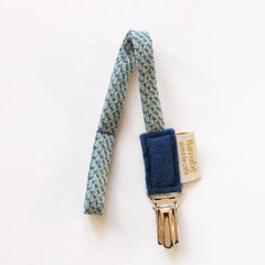 barnabé-aime-le-café-pacifier-holder-ocean- (1)