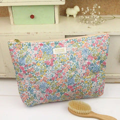 barnabe-aime-le-café-toilet-bag-carlotta-barn-toil-carlotta- (1)
