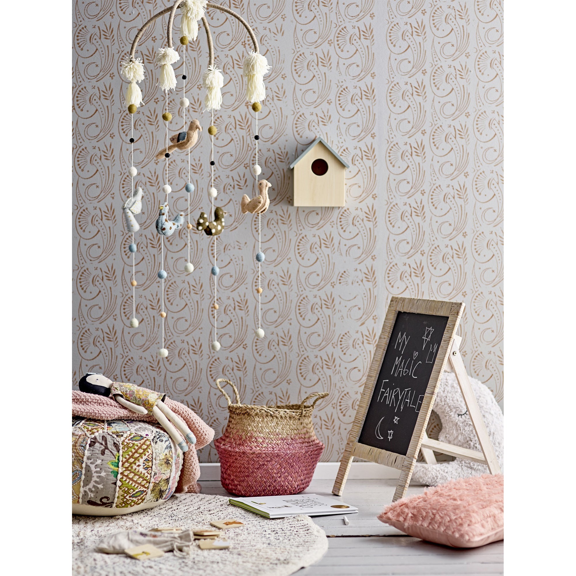 bloomingville-gert-pouffe-multi-color- (4)