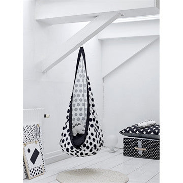 bloomingville-hanging-cave-white-cotton- (4)