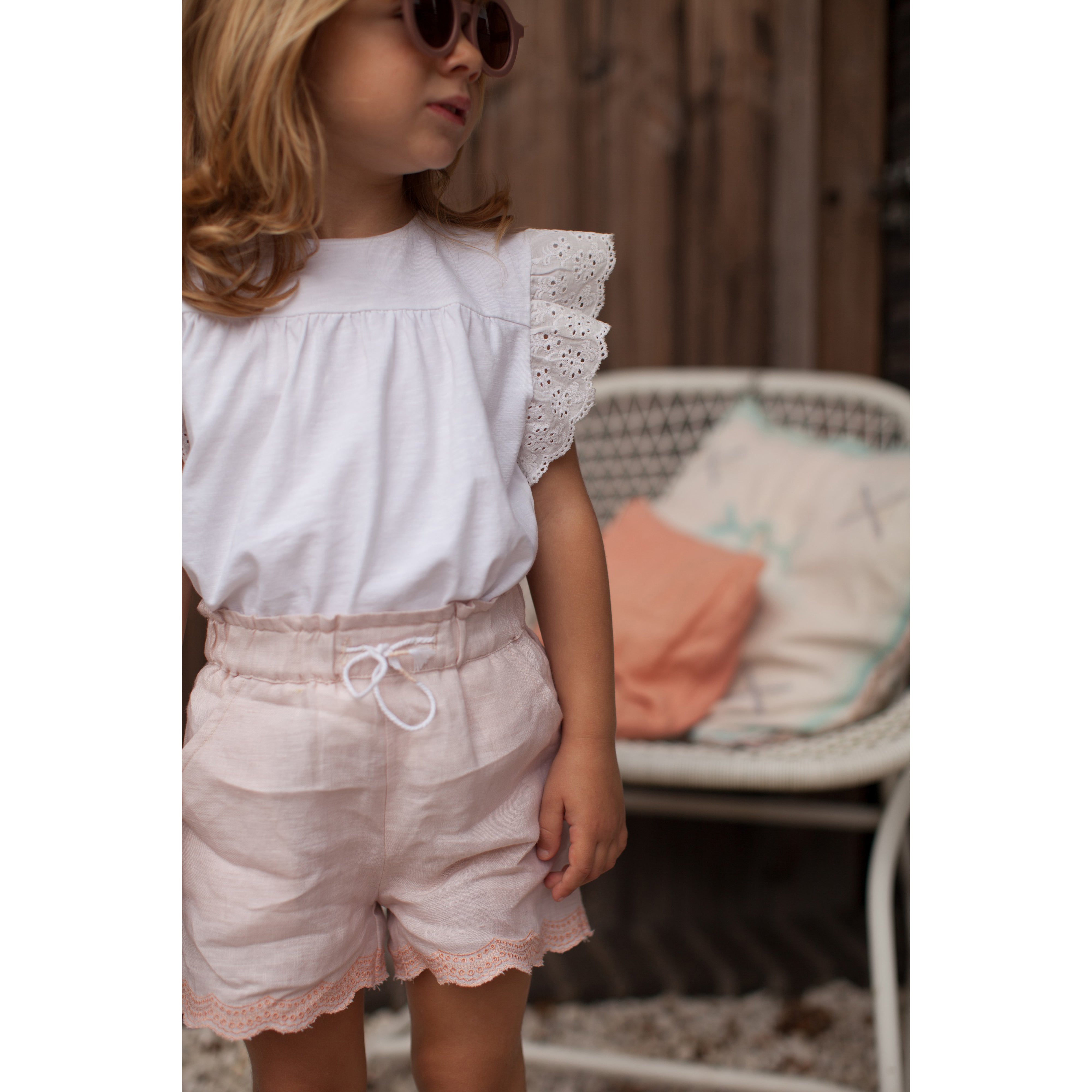 bonheur-du-jour-paris-baby-girl-tee-shirt-white-bdj-s22bali-wh-10y- (10)