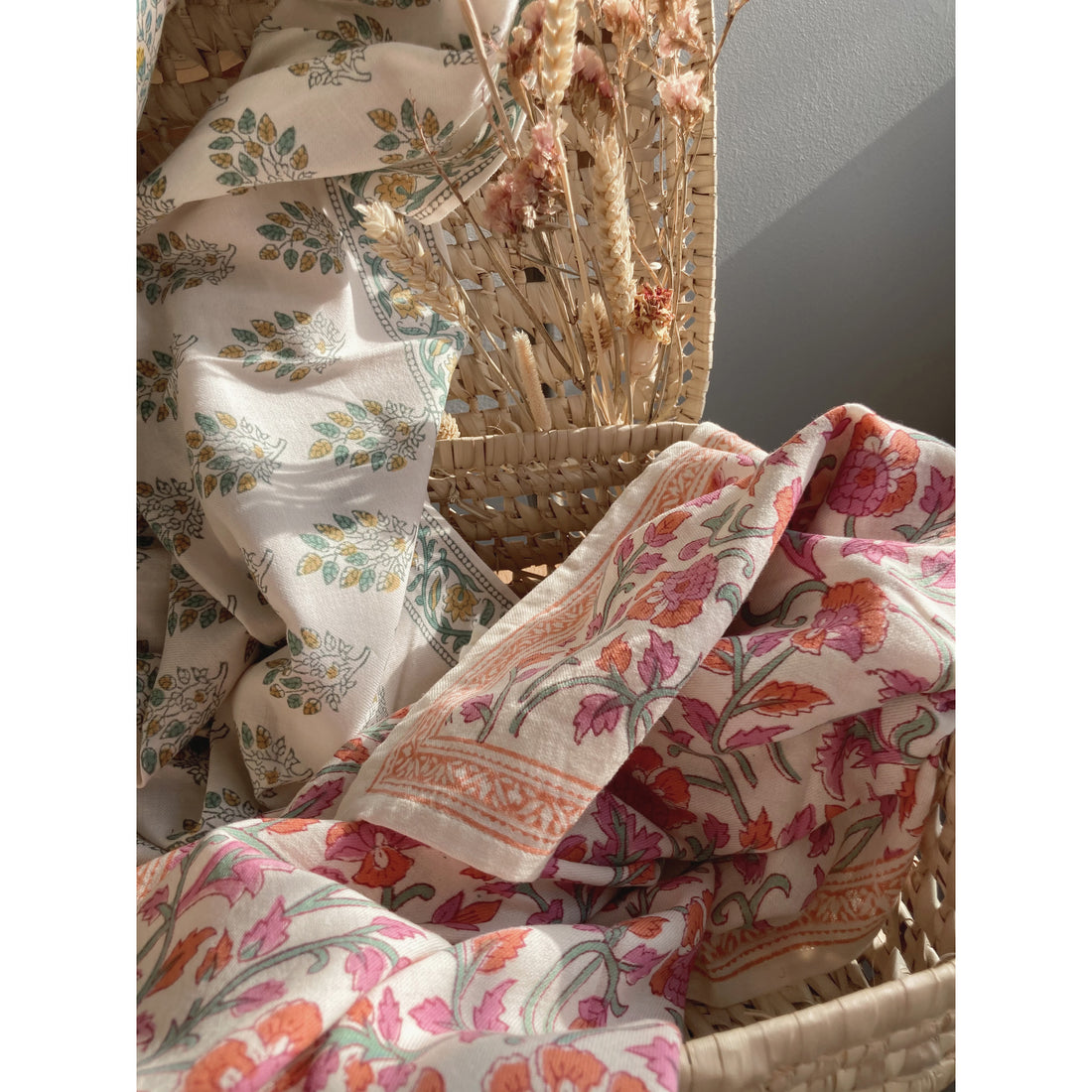 bonheur-du-jour-paris-girl-scarf-orange-unique-bdj-adult-papaya-or-unique- (10)