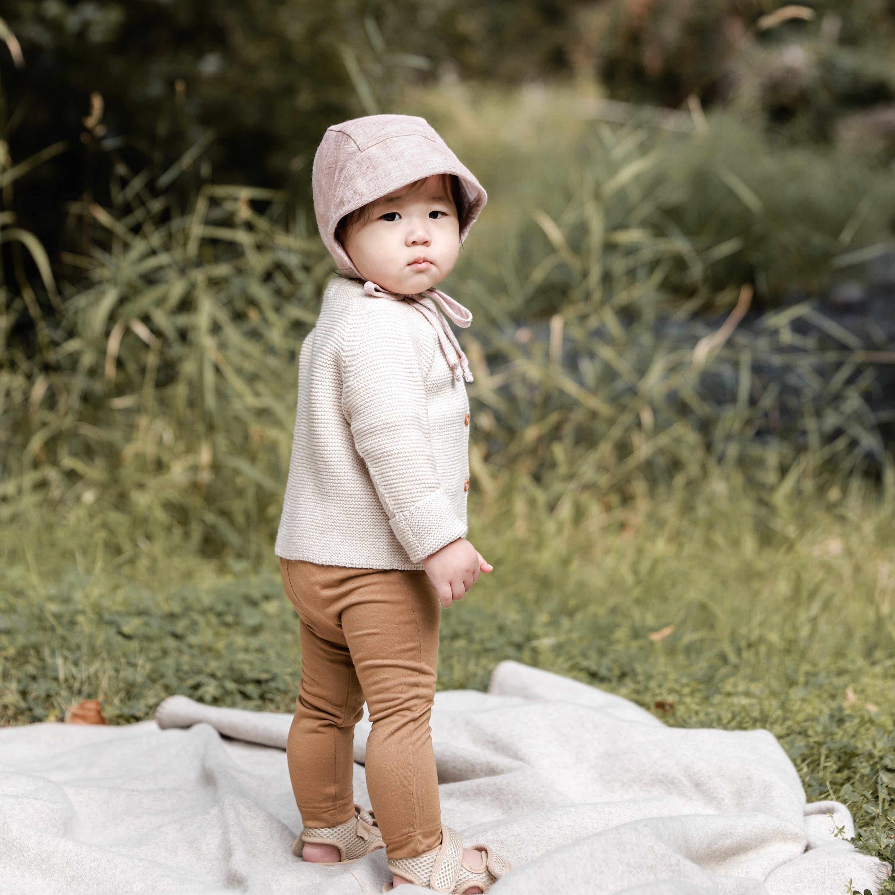 briar-baby-brimmed-blush-linen-bonnet-bria-brimblus0003p- (3)