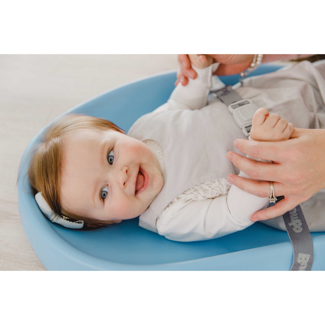 bumbo-changing-pad-blue- (2)