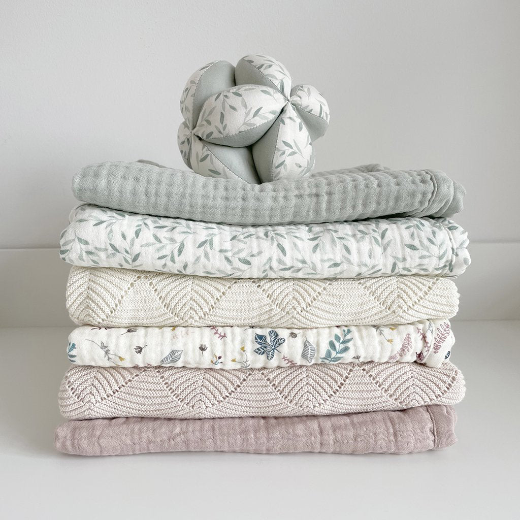 cam-cam-copenhagen-blanket-baby-pressed-leaves-rose- (3)