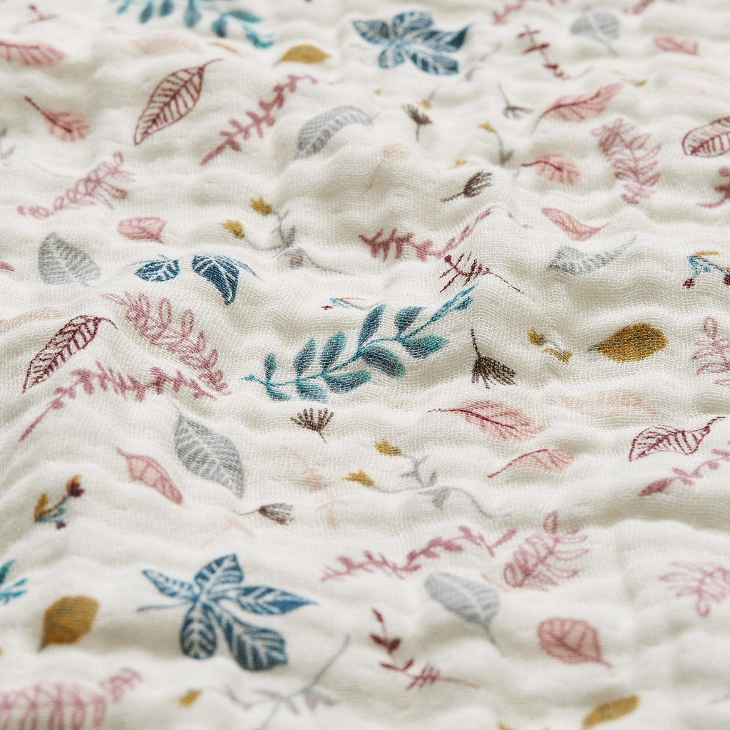 cam-cam-copenhagen-blanket-baby-pressed-leaves-rose- (2)