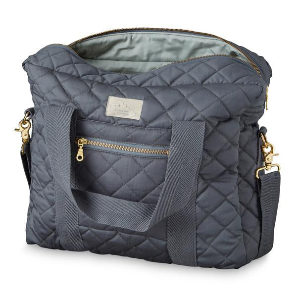 cam-cam-copenhagen-changing-bag-charcoal-1
