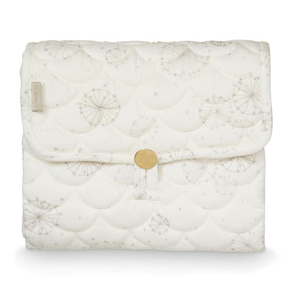 cam-cam-copenhagen-changing-mat-quilted-dandelion-natural- (1)