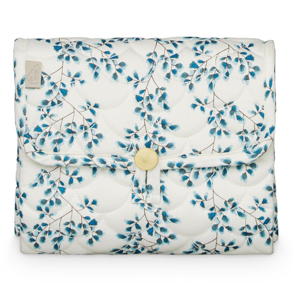 cam-cam-copenhagen-changing-mat-quilted-fiori- (1)