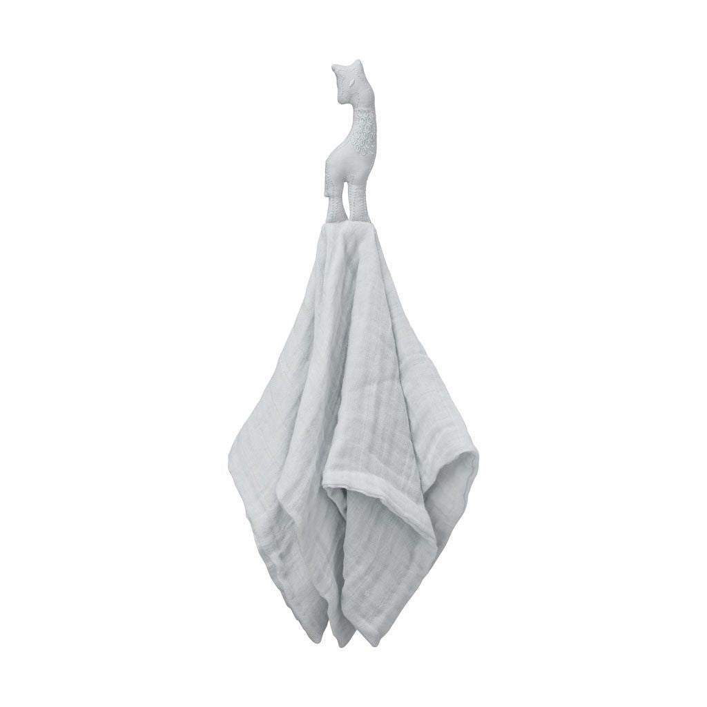 cam-cam-copenhagen-cuddle-cloth-muslin-giraffe-light-grey-1
