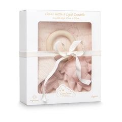 cam-cam-copenhagen-gift-box-w-printed-swaddle-and-leaves-rattle-dandelion-rose- (1)