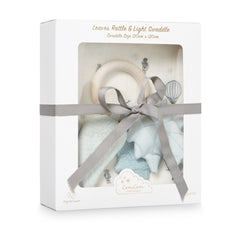 cam-cam-copenhagen-gift-box-w-printed-swaddle-and-leaves-rattle-holiday- (1)