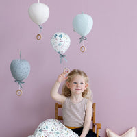 cam-cam-copenhagen-music-mobile-balloon-pressed-leaves-rose- (2)
