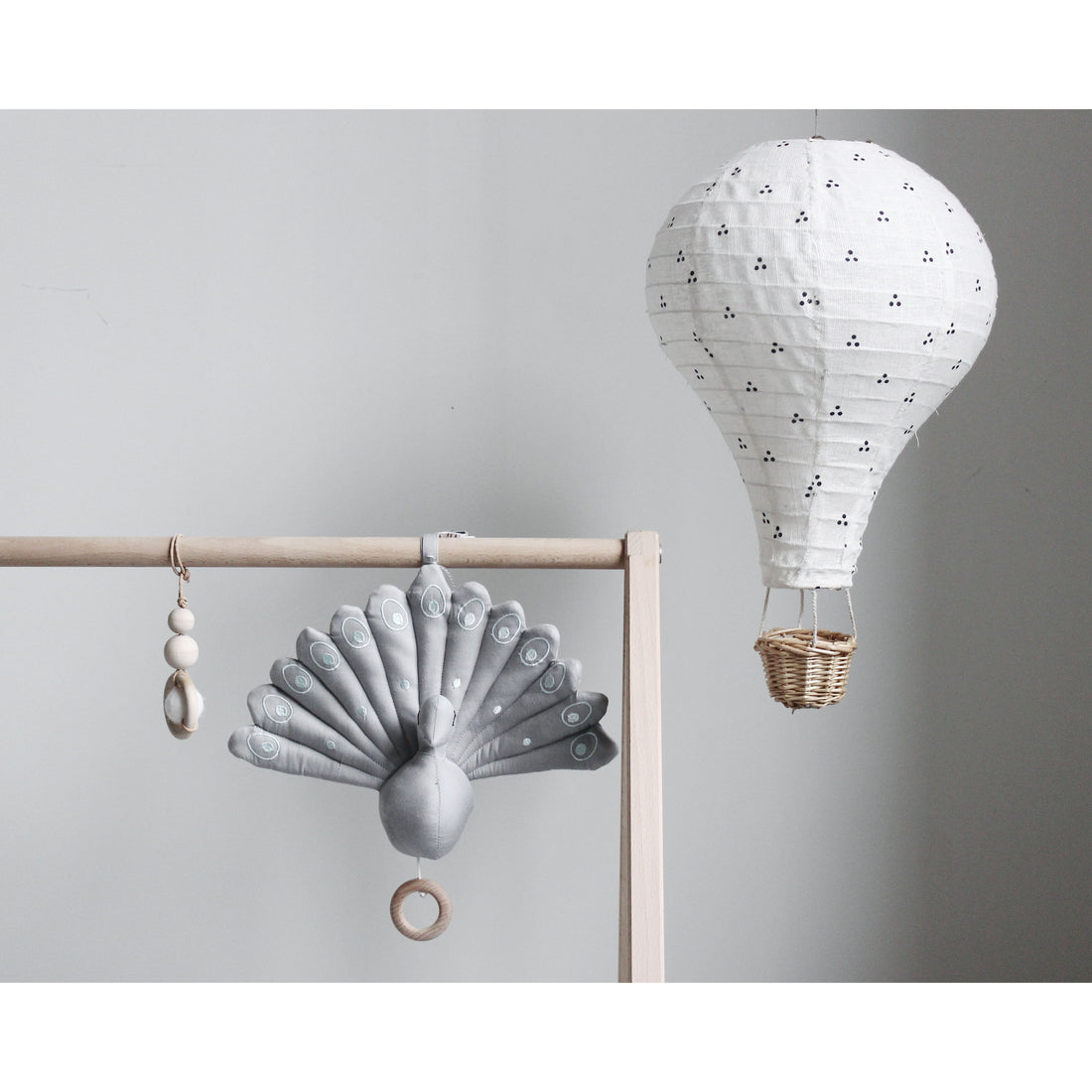 cam-cam-copenhagen-music-mobile-peacock-rose- (10)